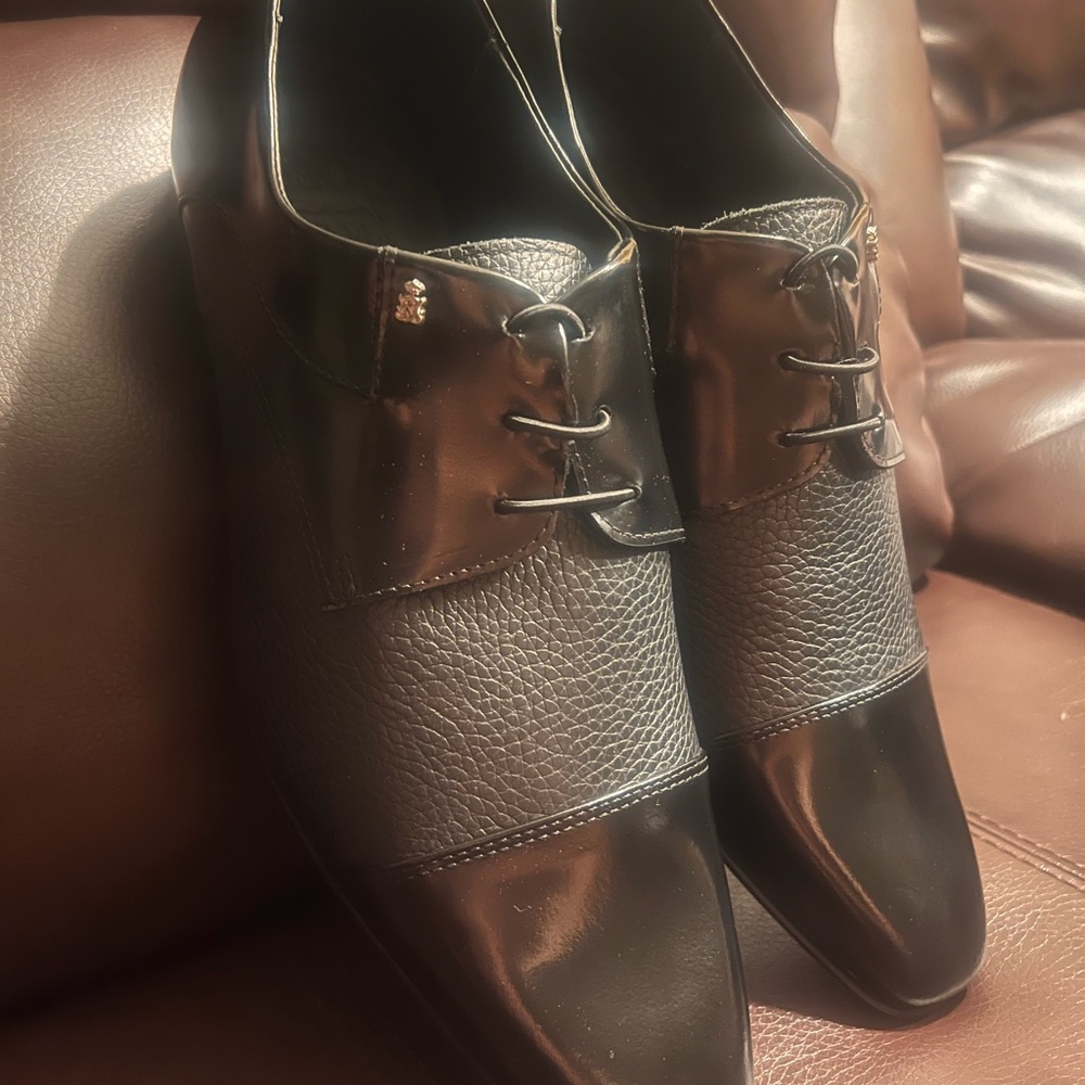 Marca Noble Brazilian dressing shoes